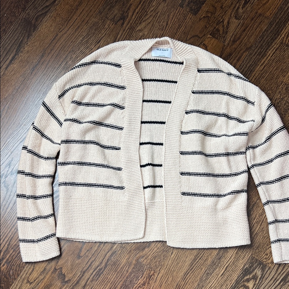Old navy knit cardigan - S